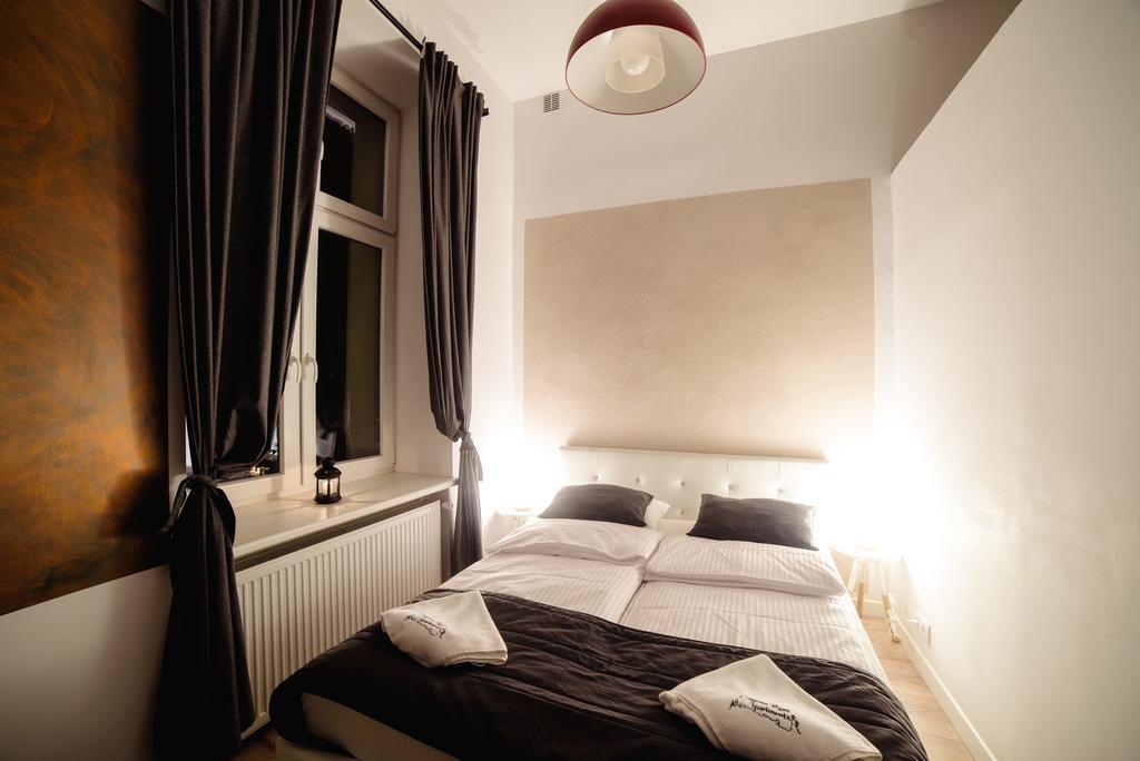 Cracow Rent Apartments - Spacious Apartments For 2-7 People In Quiet Area - Kolberga Street Nr 3 - 10 Min To Main Square By Foot Cracovia Exterior foto